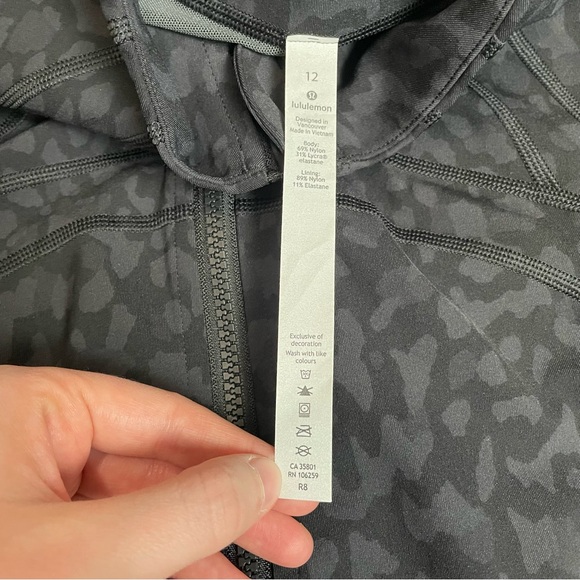 NWOT Lululemon Define Jacket and Wunder Unders 28” - Picture 4 of 11